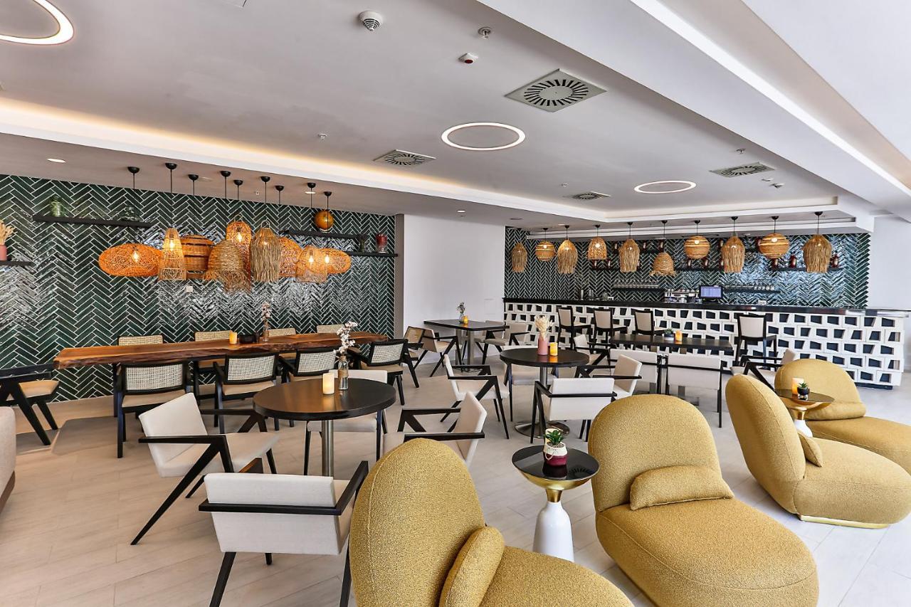 Hotel TQ Plaza Budva Exterior foto